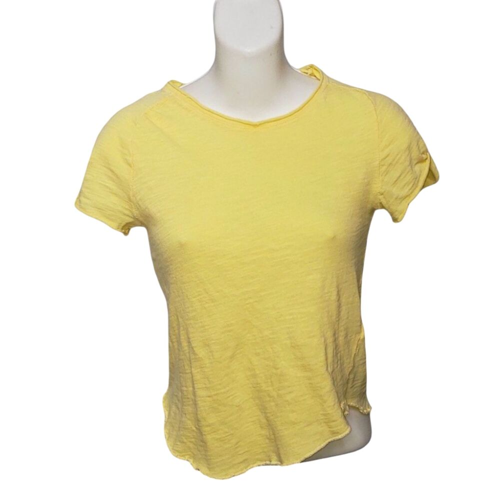 We The Free Yellow Ruffled Edge Crew Neck Short Sleeve T Shirt Womens Size Small